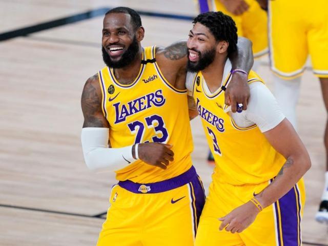 1620812462451083509.jpg GettyImages-1227997021-1-e1598033985901.jpg